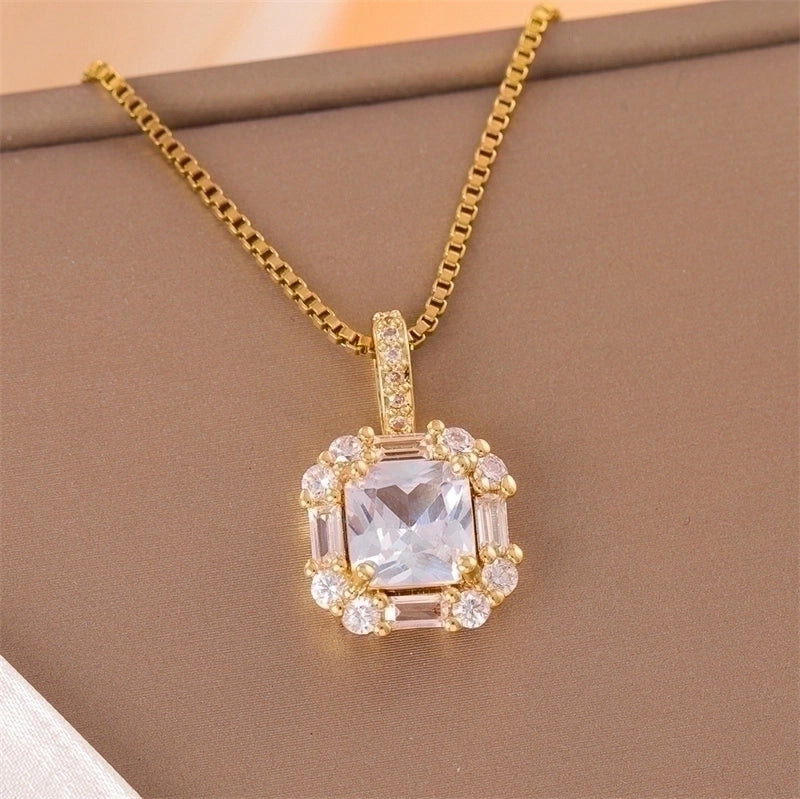 Stainless Steel Titanium Steel 18K Gold Plated Elegant Minimalist Streetwear Plating Inlay Heart Shape Flower Butterfly Zircon Pendant Necklace
