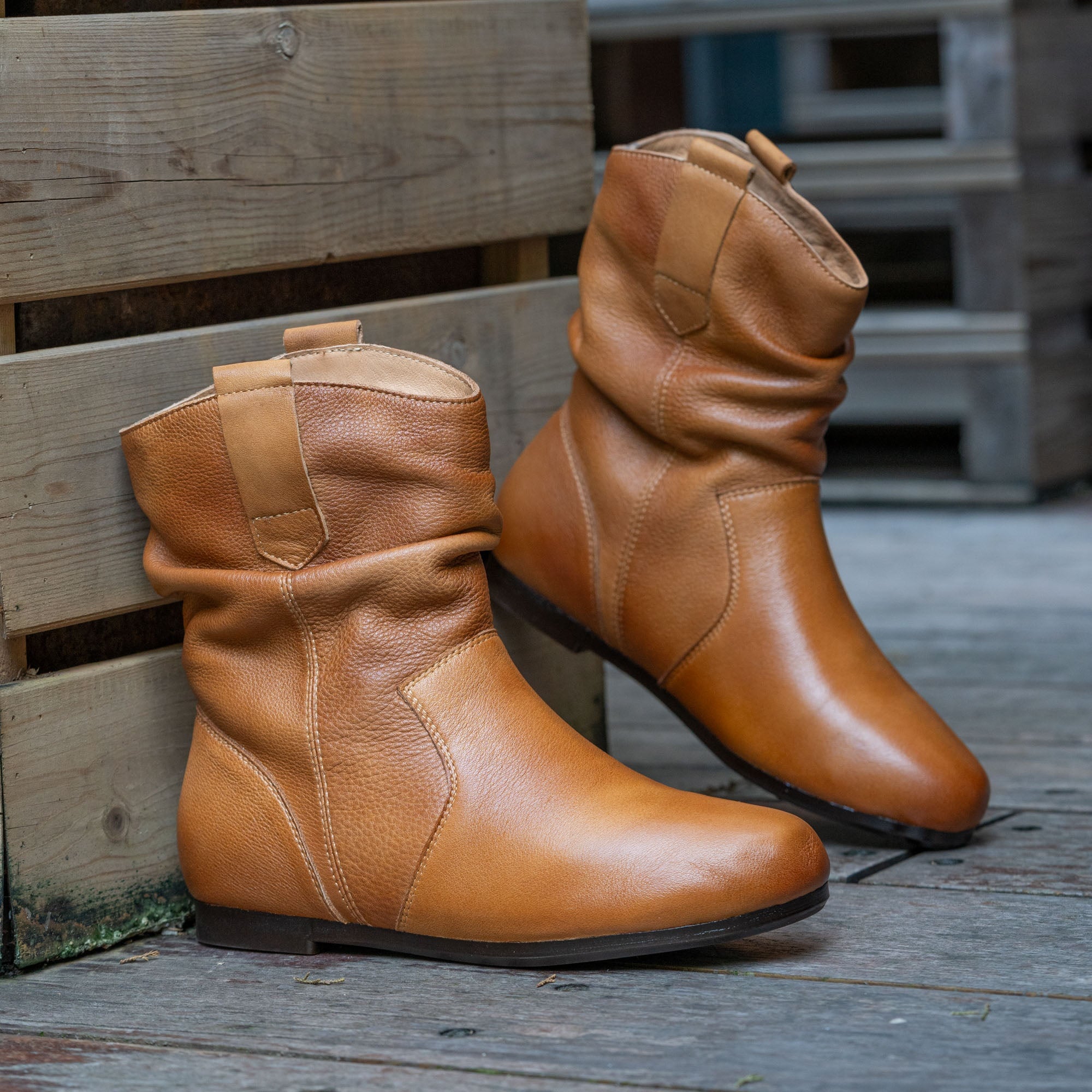 Barefoot Leather Short Boots For Women Round Toe Winter Flat Boots in Brown/Coffee