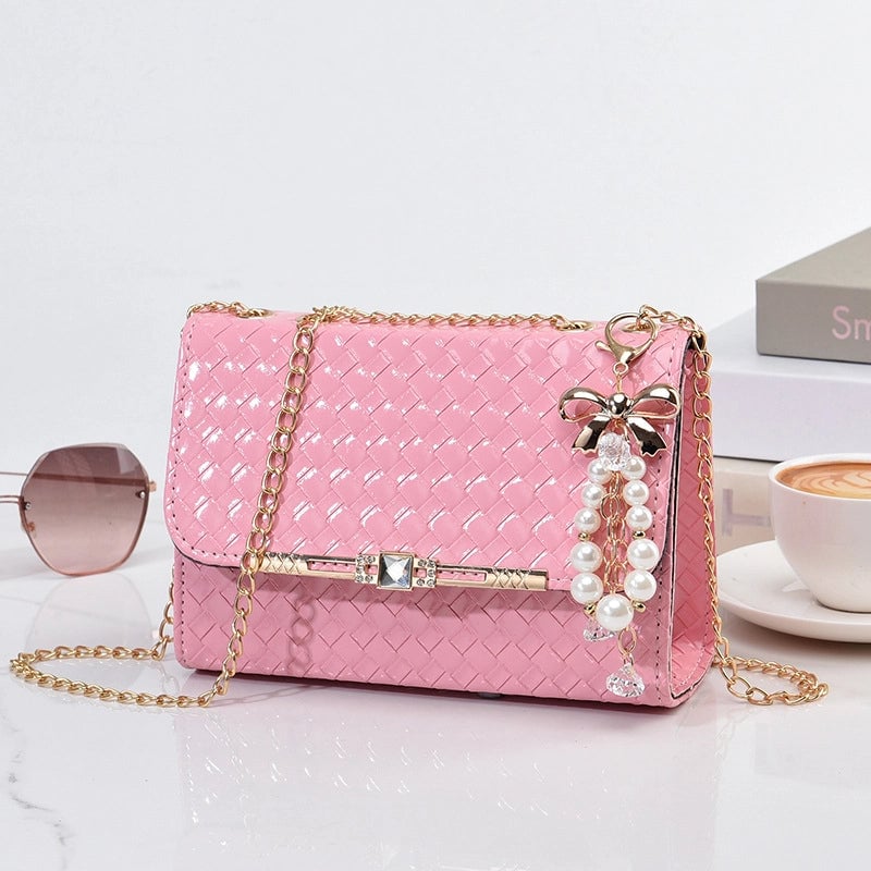 Women's Medium Pu Leather Lingge Streetwear Flip Cover Square Bag