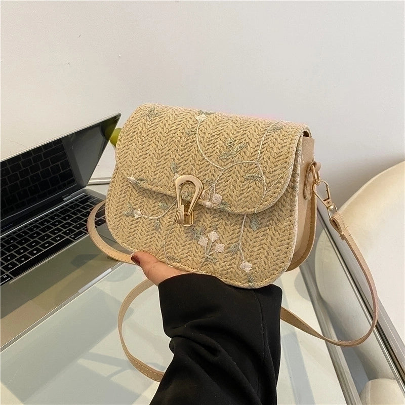 Women's Small Straw Flower Streetwear Square Magnetic Buckle Shoulder Bag Crossbody Bag Straw Bag