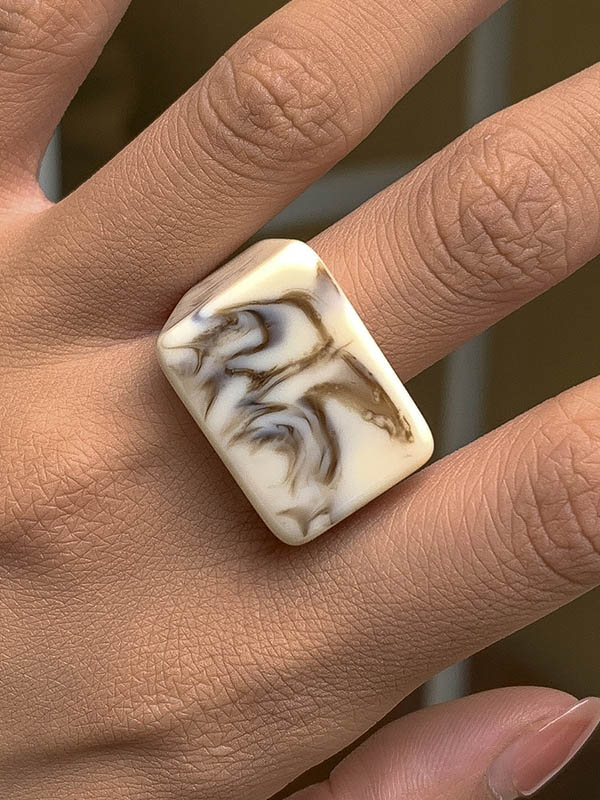 Stylish Resin 8 Colors Geometric Ring