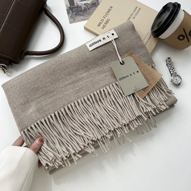Women's Elegant Retro Solid Color Imitation Cashmere Tassel Scarf