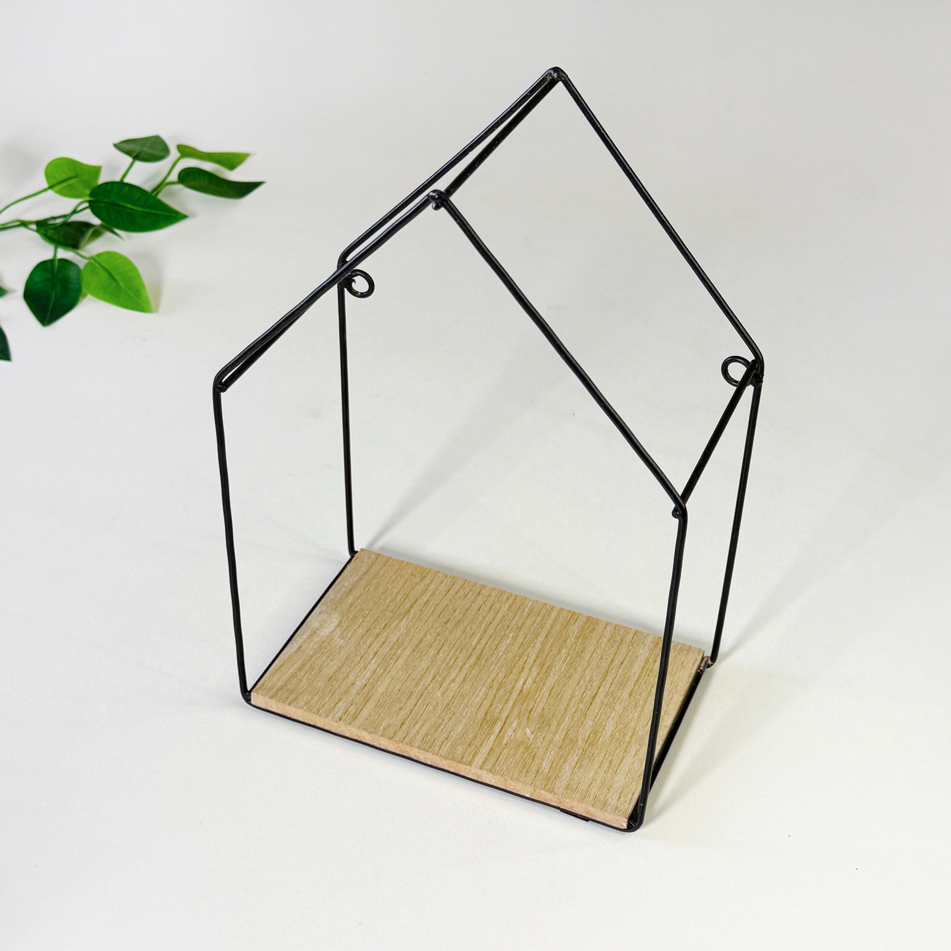 HUT-STYLE WALL SHELF - SINGLE WOODEN LAYER STYLE