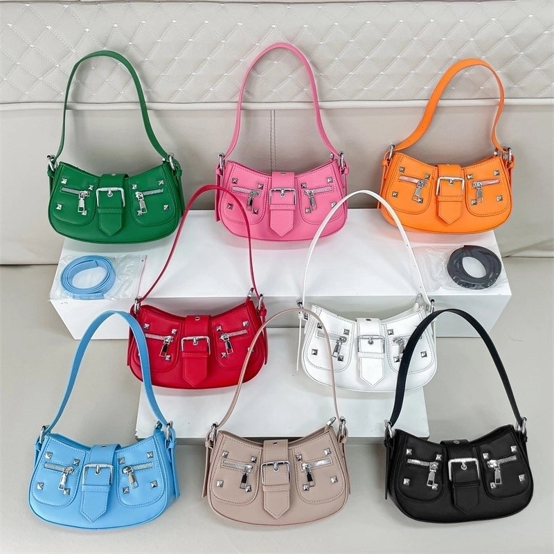 Women's Medium Pu Leather Solid Color Streetwear Magnetic Buckle Underarm Bag