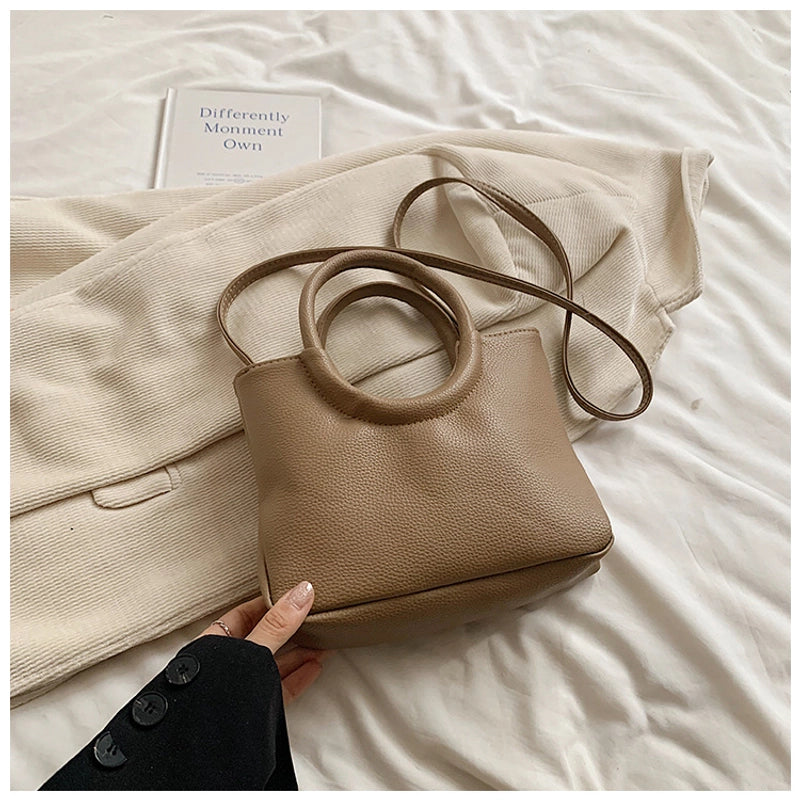 Women's Medium Pu Leather Solid Color Streetwear Square Zipper Shoulder Bag