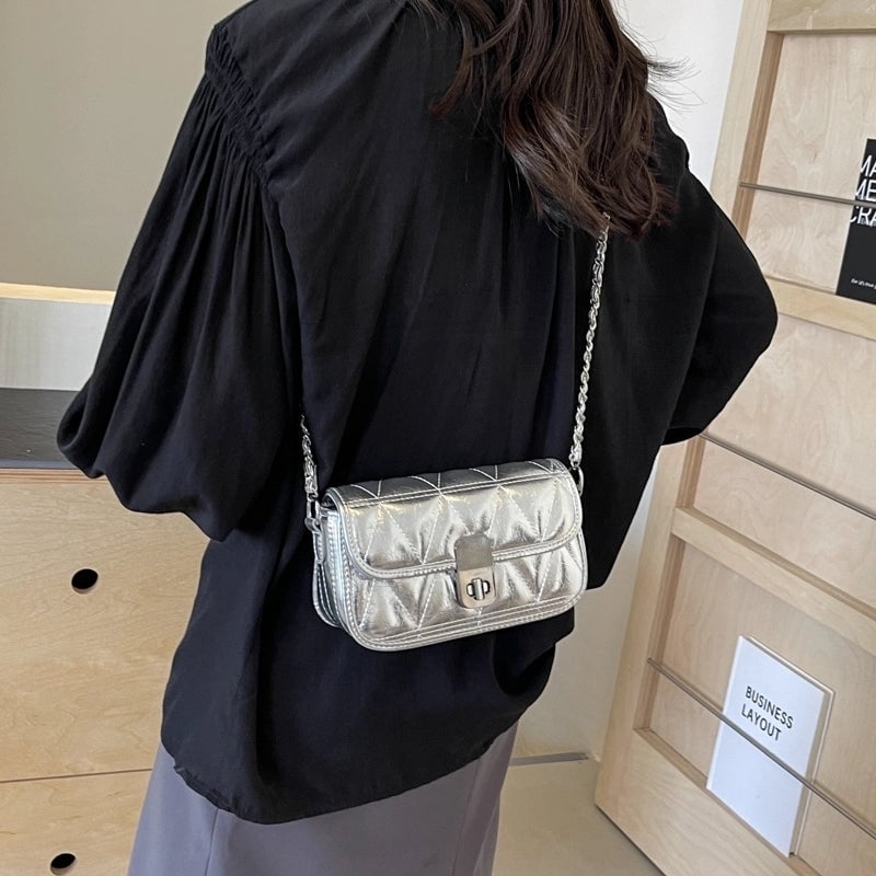 Women's Pu Leather Solid Color Lingge Basic Classic Style Lock Clasp Shoulder Bag Crossbody Bag