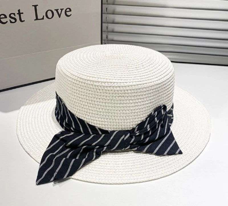 Women's Sweet Pastoral Minimalist Bow Knot Flat Eaves Straw Hat