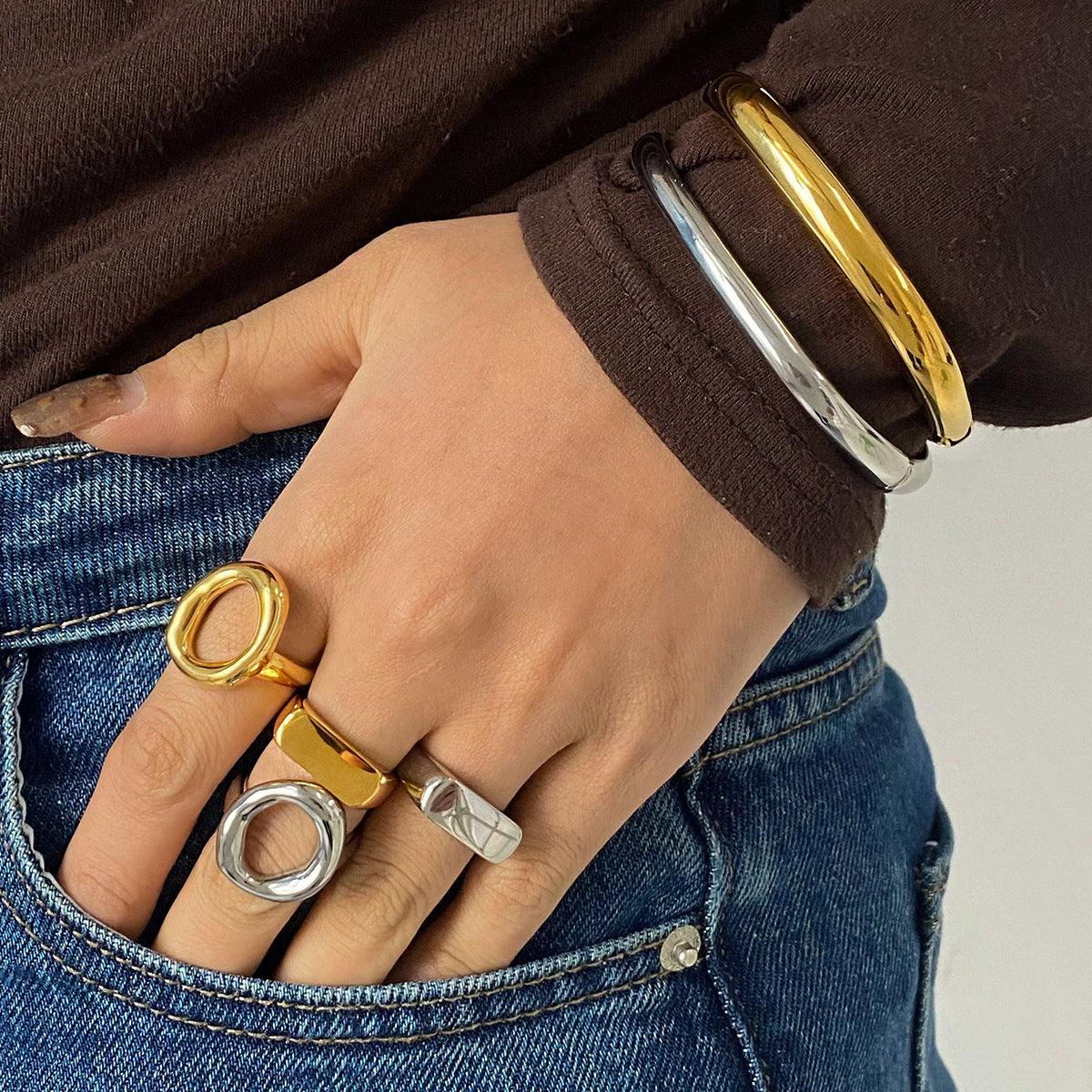 Jie Ding 18K Gold-Plated Stainless Steel Geometric Ring Buckle Bracelet Titanium Steel Jewelry