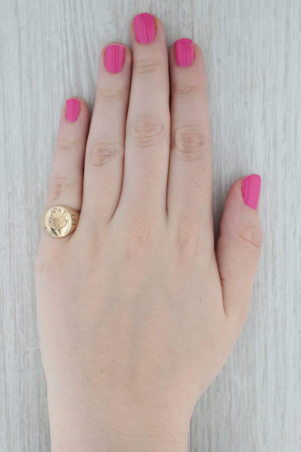 Laurel School Signet Ring 10k Yellow Gold Size 7.5 Class Keepsake Vintage