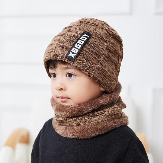 Ensemble bonnet et écharpe en tricot chaud