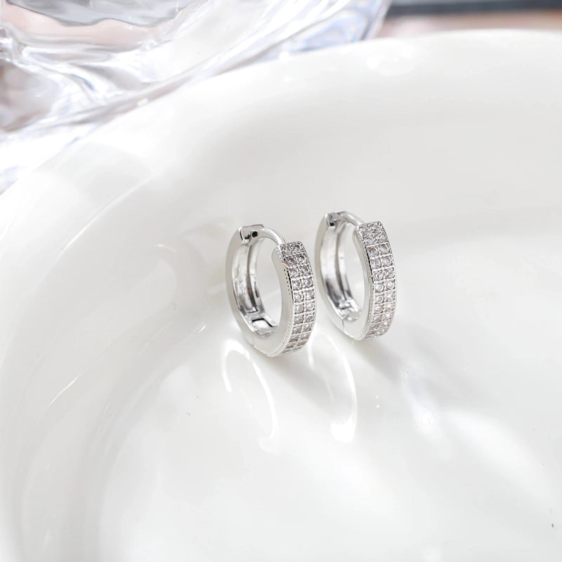 S925 Silver Needle  Europe And The United States High Sense Of Light Luxury Commuting Zircon Ear Buckle Female Full Of Drill  Wind Jewelry