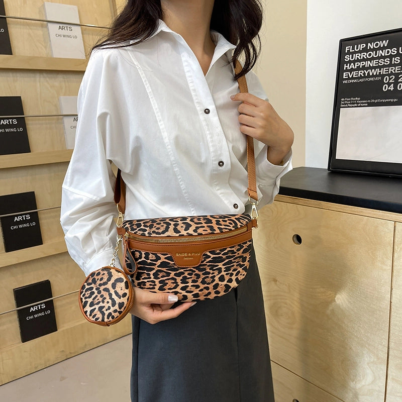 Women's Medium Pu Leather Leopard Elegant Vintage Style Dumpling Shape Zipper Fanny Pack