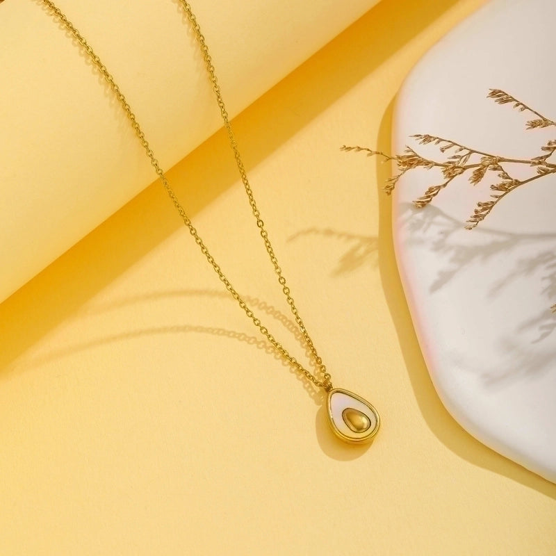 Titanium Steel 18K Gold Plated Elegant Lady Plating Heart Shape Butterfly Pendant Necklace