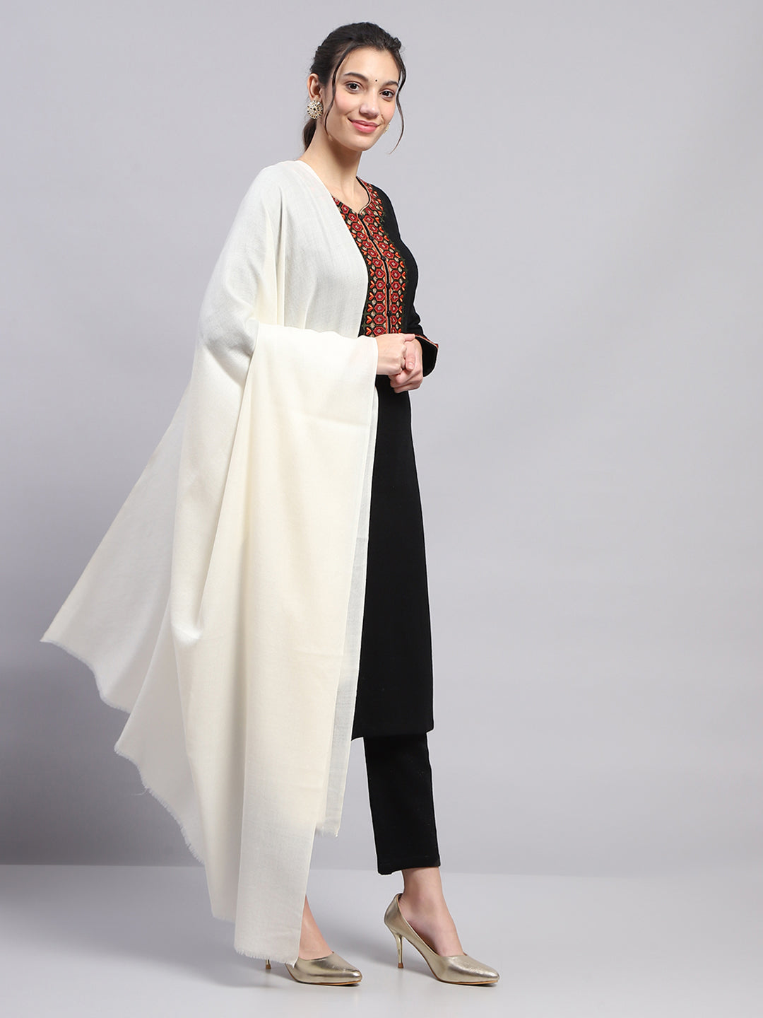 Women White Solid Reversible Shawl