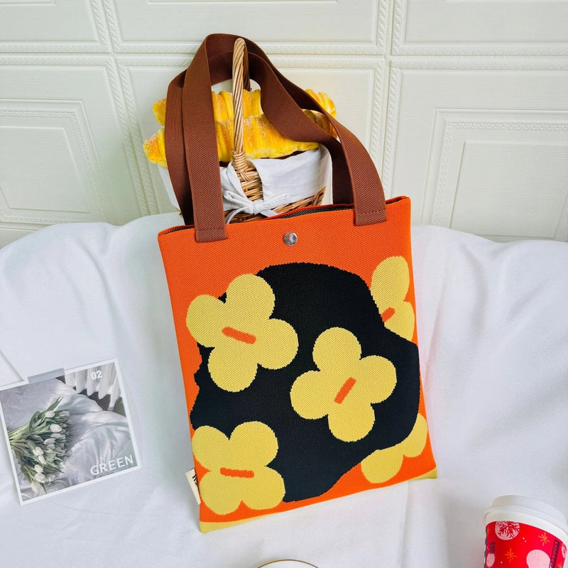 Women's Large Polyester Floral Strawberry Tulip Streetwear Magnetic Buckle