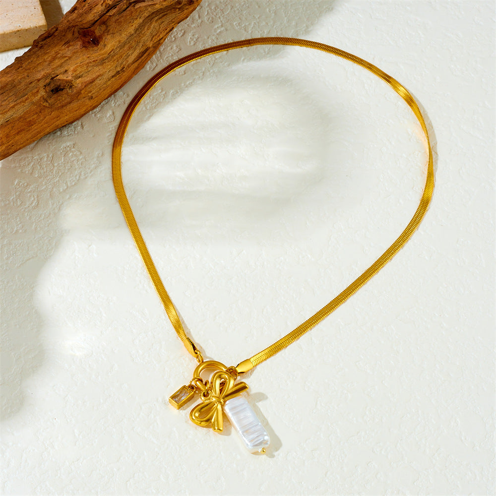 Fashion Retro Gold-Plated Stainless Steel Chain Bow Heart Pearl Pendant Accessories Necklace