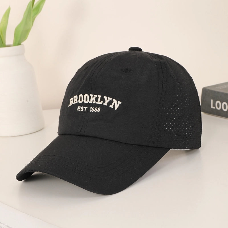 Unisex Minimalist Classic Style Sports Letter Embroidery Wide Eaves Curved Eaves Baseball Cap