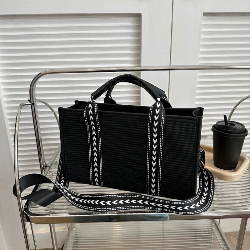 Women's All Seasons Pu Leather Solid Color Basic Square Zipper Handbag