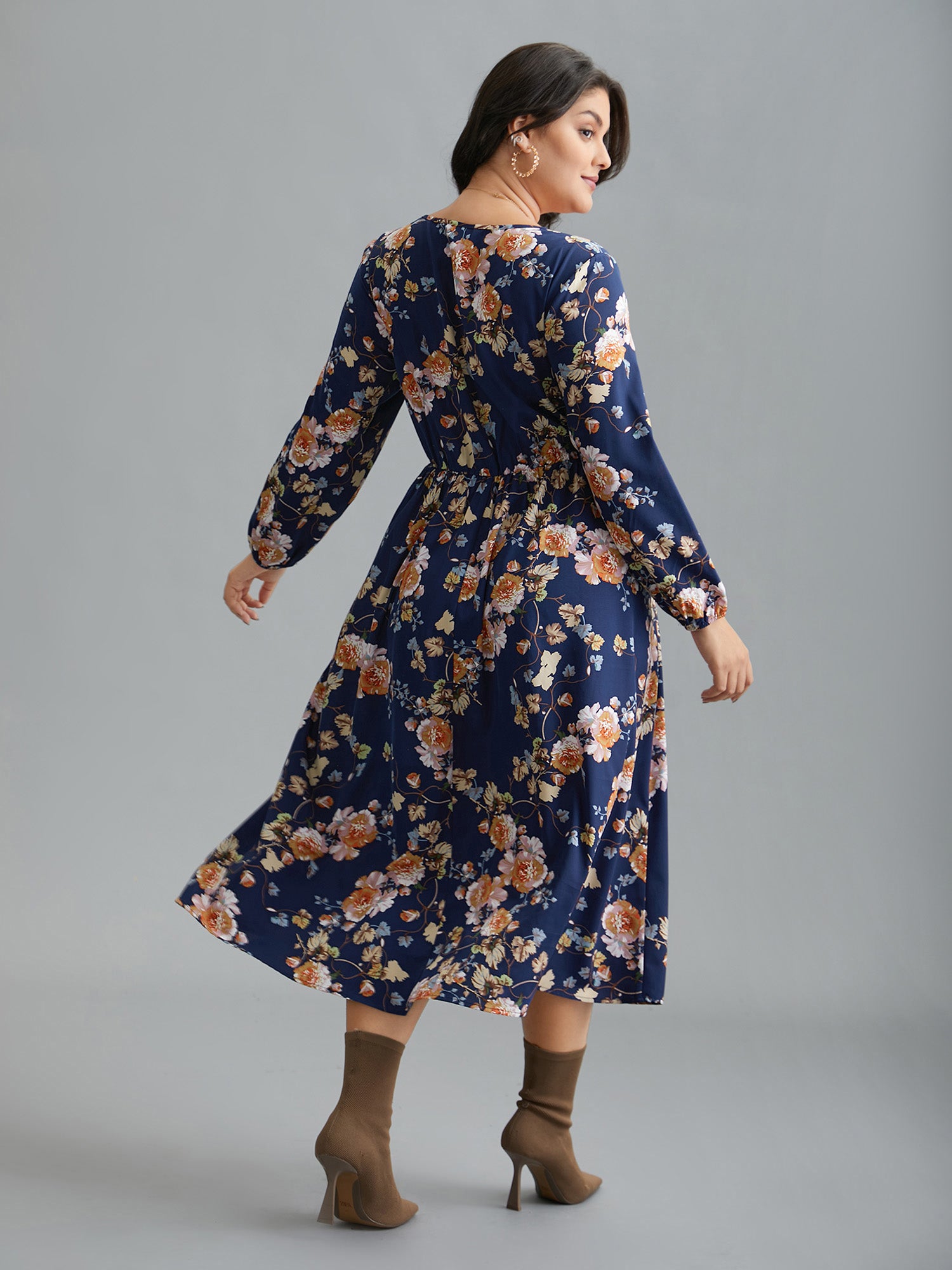 Floral Shirred V-Neck Maxi Dress