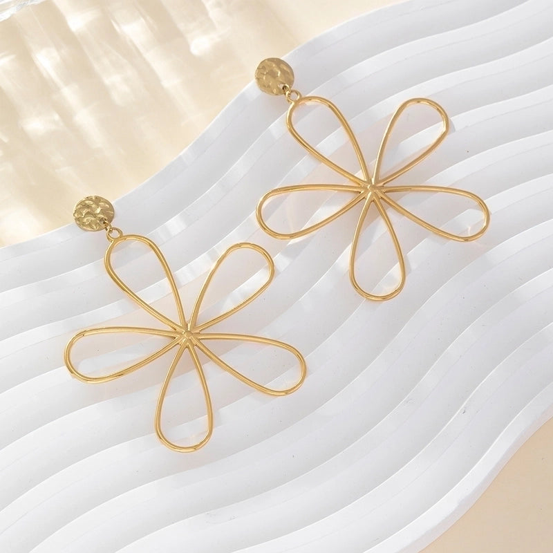 2 Pieces Elegant Lady Round Flower Snake Plating 316 Stainless Steel  Titanium Steel 18K Gold Plated Drop Earrings