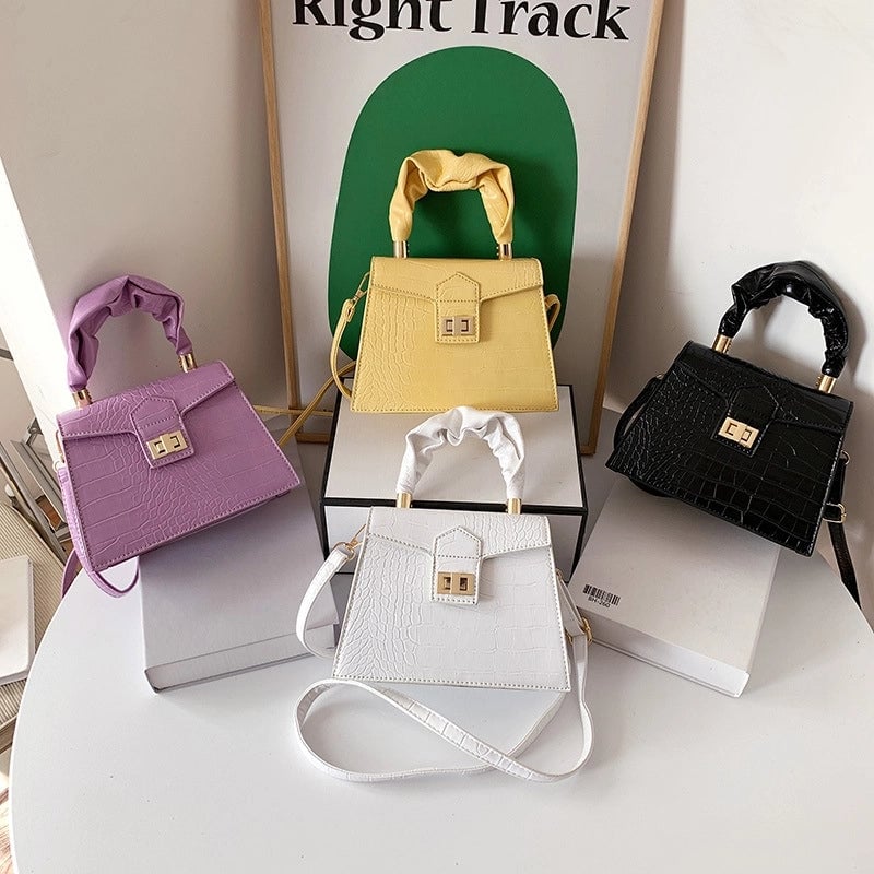 Fashion Wild Ladies Single Shoulder Messenger Small Square Bag