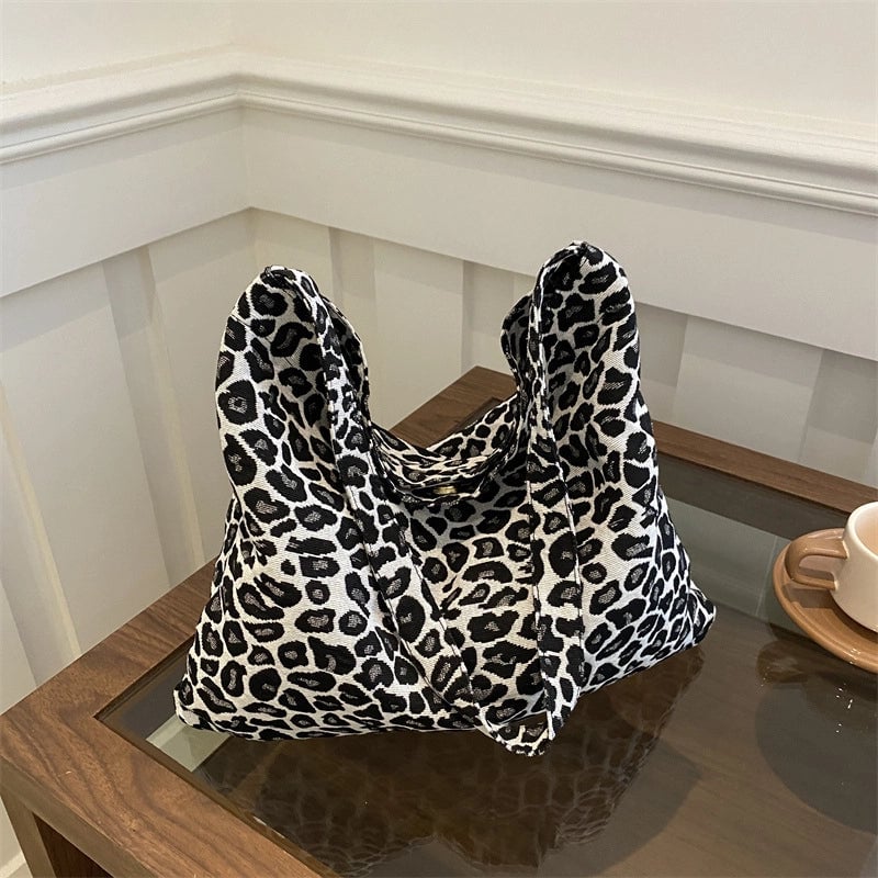 Women's Medium Cotton Leopard Vintage Style Square Magnetic Buckle Underarm Bag