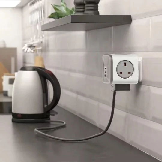 20W-UK  cube power strip