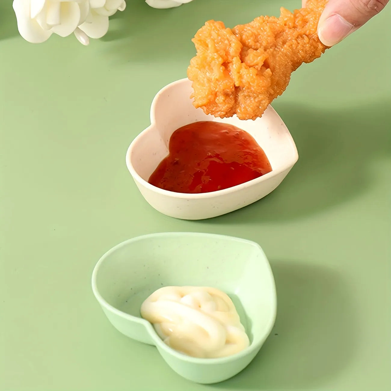 4-Pack Heart-Shaped Mini Serving Plates
