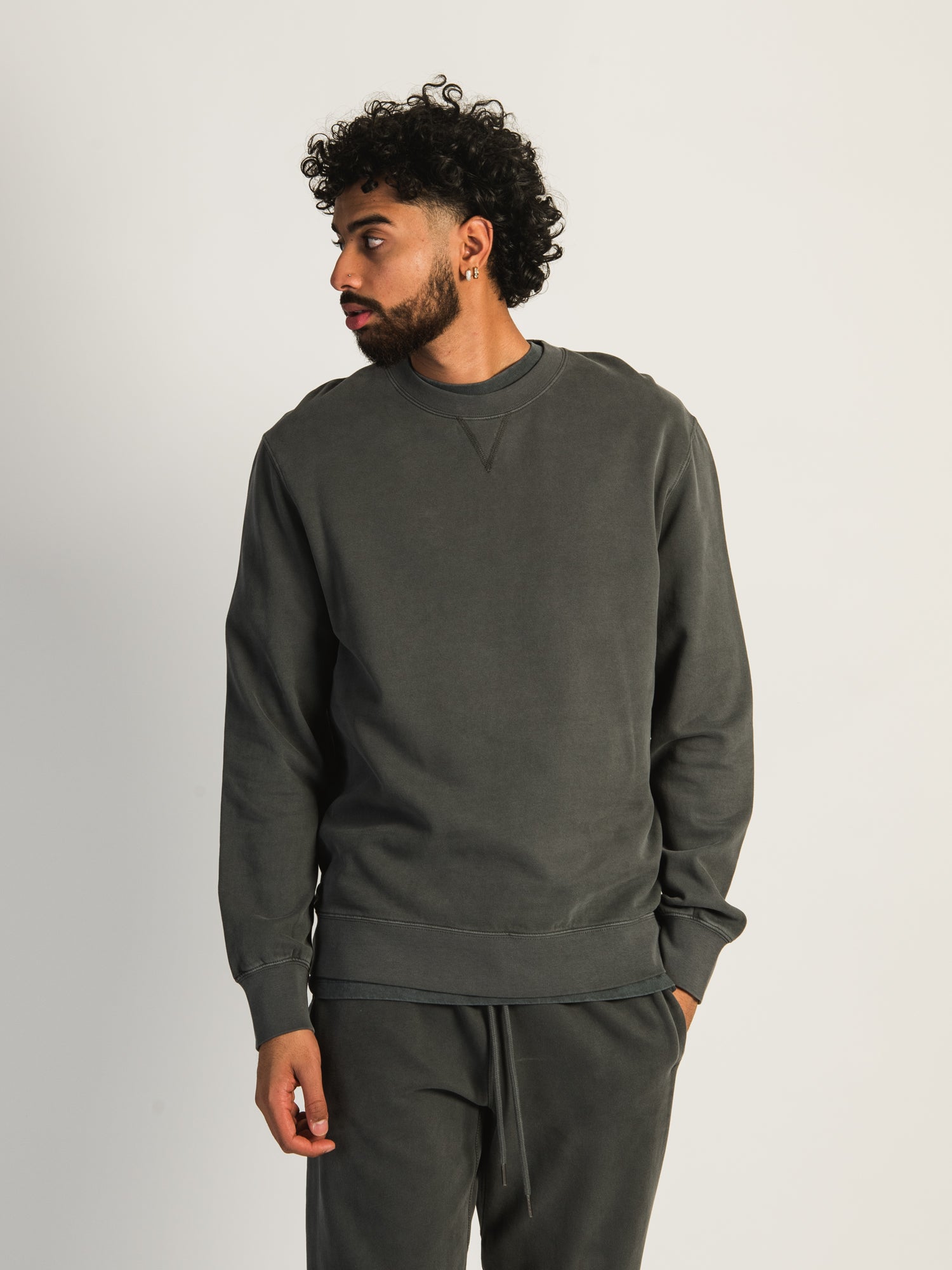 KOLBY PARKER GARMET DYE CREWNECK - ASH GREY