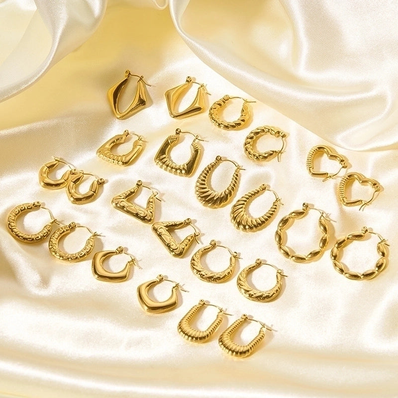 1 Pair Modern Style Round Heart Shape 304 Stainless Steel 18K Gold Plated Hoop Earrings