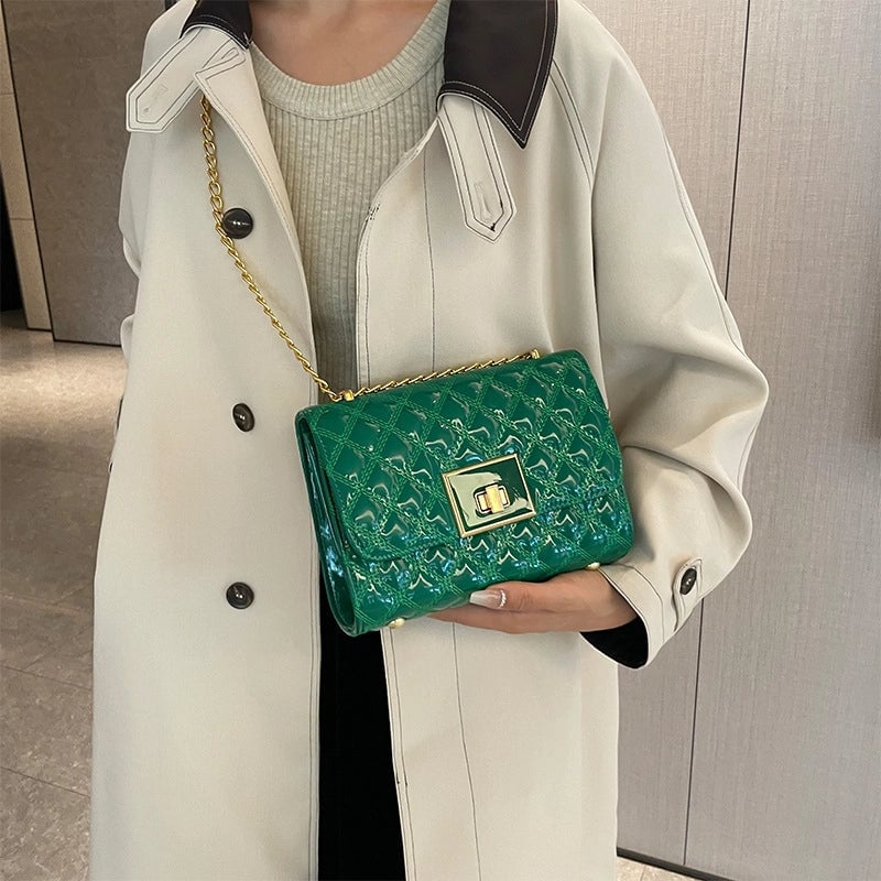 Women's Pu Leather Solid Color Lingge Basic Sewing Thread Square Magnetic Buckle Crossbody Bag