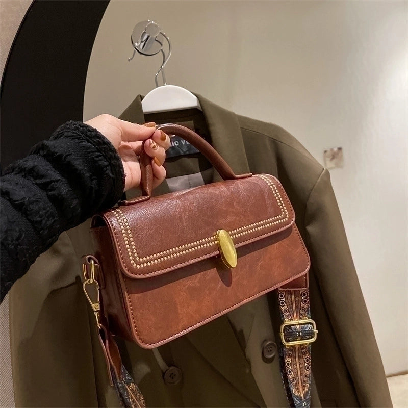 Women's Medium All Seasons Pu Leather Vintage Style Handbag