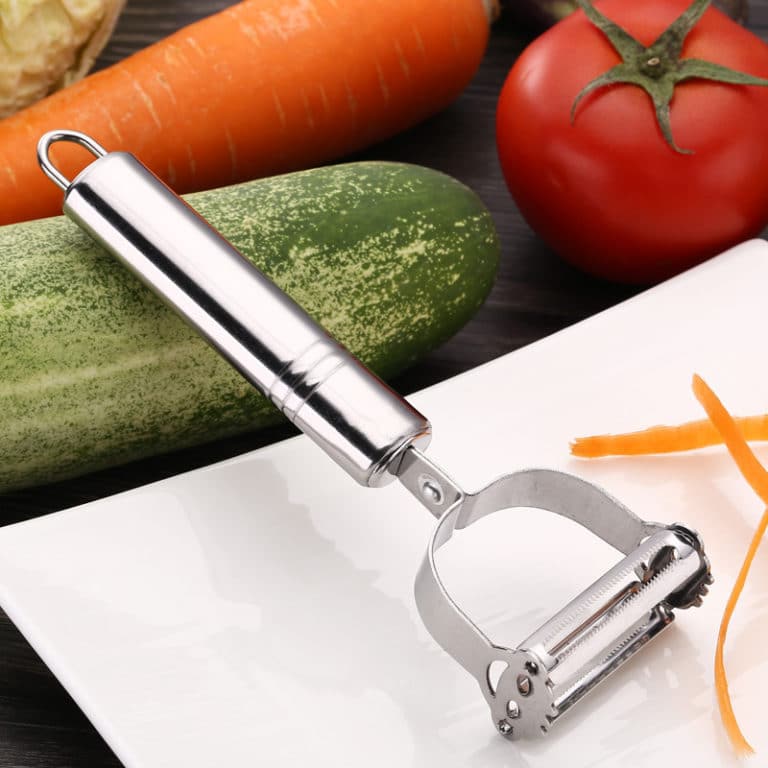 STAINLESS STEEL VEGETABLE AND FRUIT JULIENNE PEELER