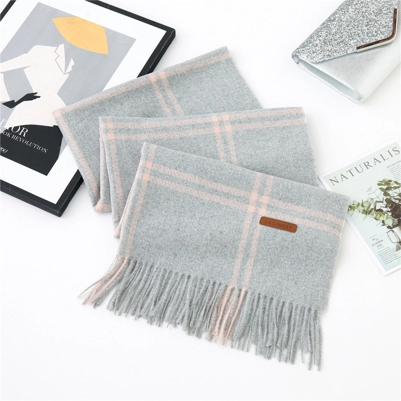 Double-line Plaid Scarf