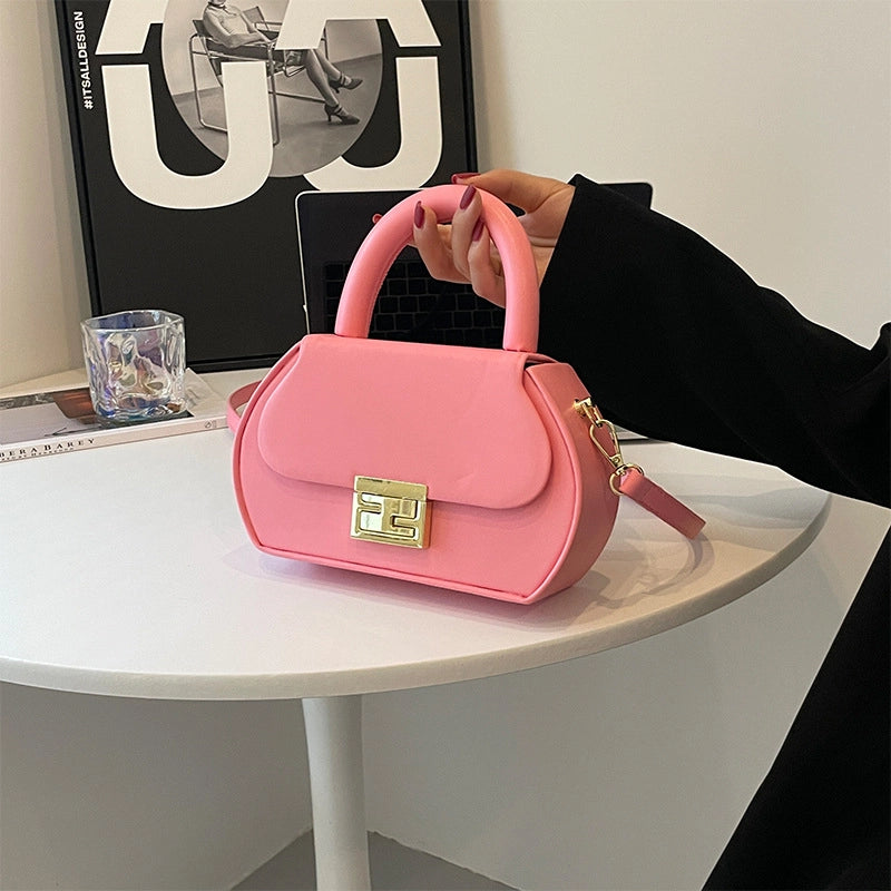 Women's Medium All Seasons Pu Leather Solid Color Classic Style Square Lock Clasp Handbag