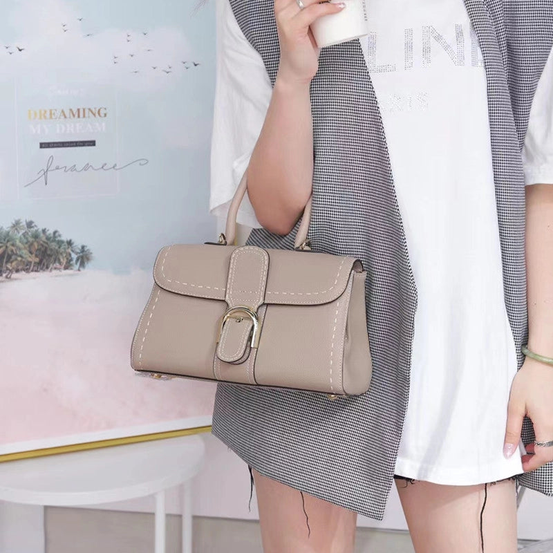 New Horseshoe Buckle Handbag Top Layer Litchi Grain Cowhide Fashionable One-Shoulder Portable Crossbody Casual Saddle Bag
