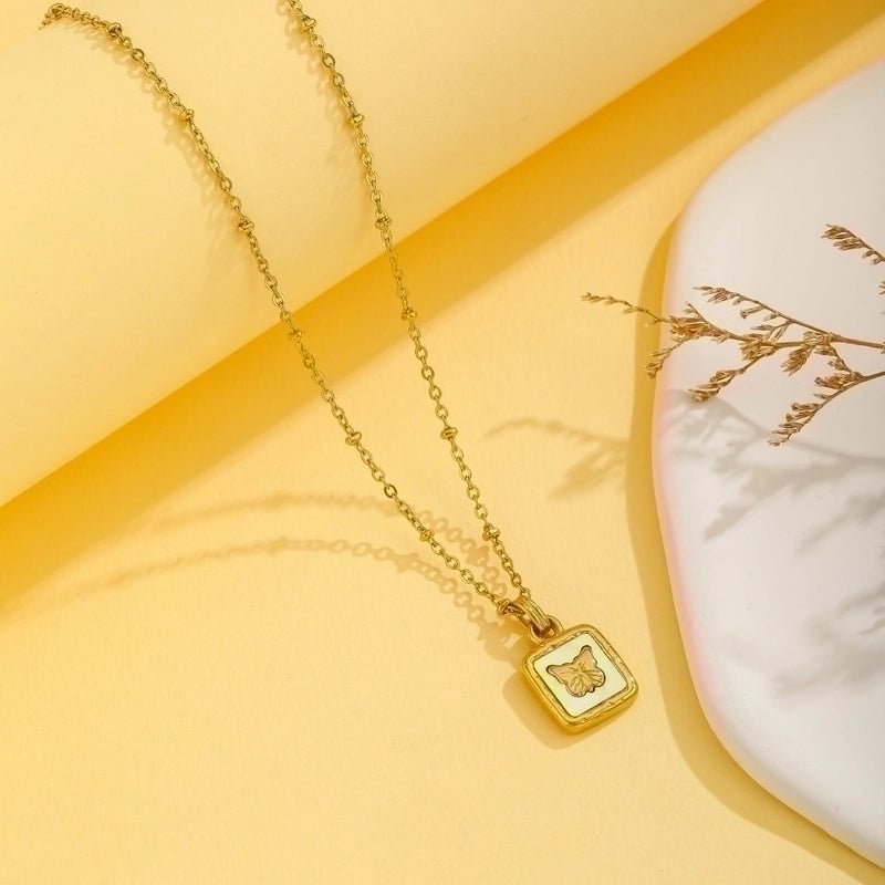 Titanium Steel 18K Gold Plated Elegant Lady Plating Heart Shape Butterfly Pendant Necklace