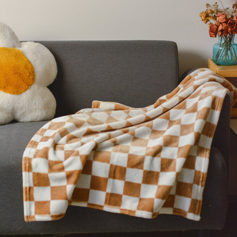 Stylish Chequered Flannel Pet Blanket Dog & Cat Blanket