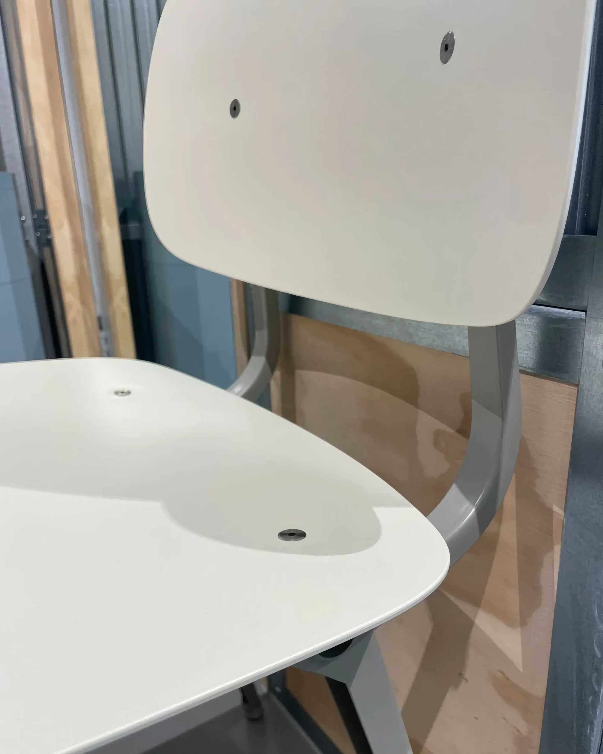 Revolt chair beige steel. Rice