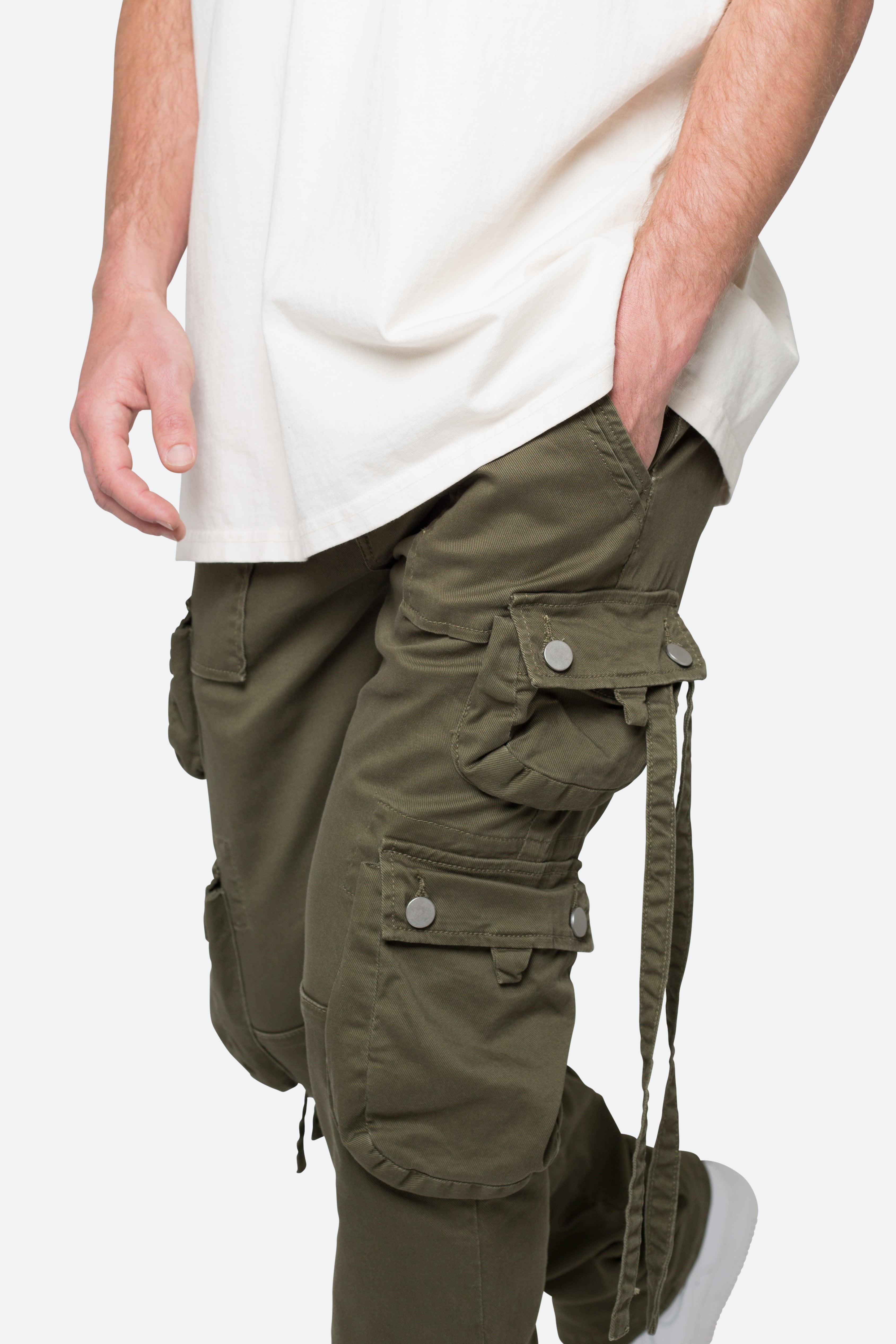 D152 Cargo Pants - Olive