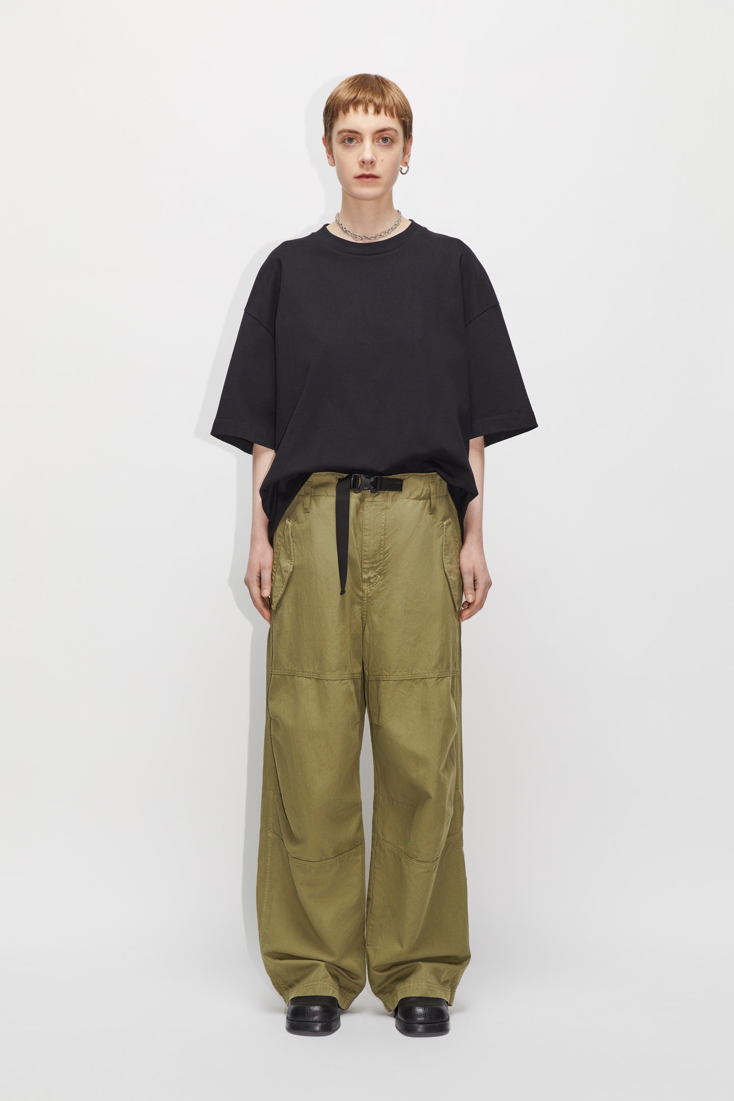 Relaxed Cargo Trousers