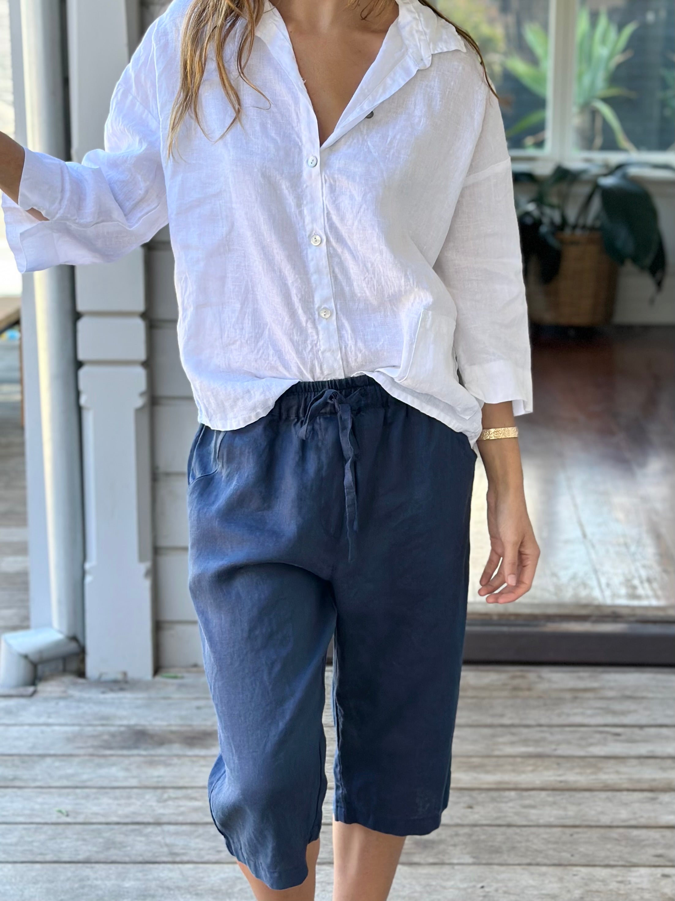 billy short - navy linen