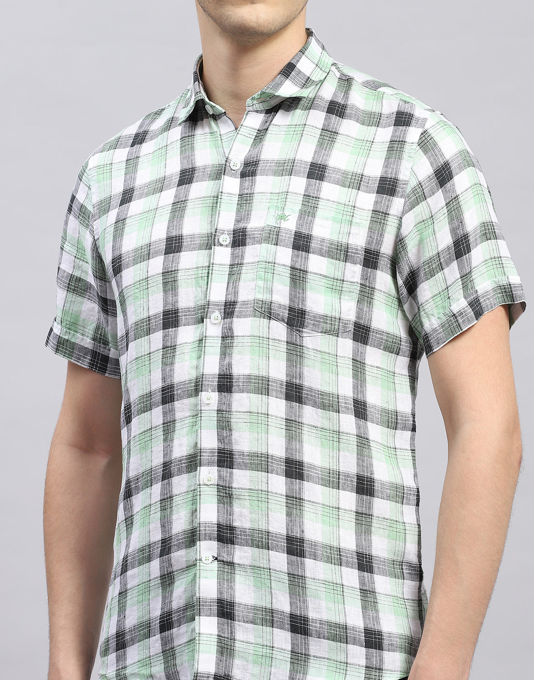 Men Green Check Collar Half Sleeve Shirt