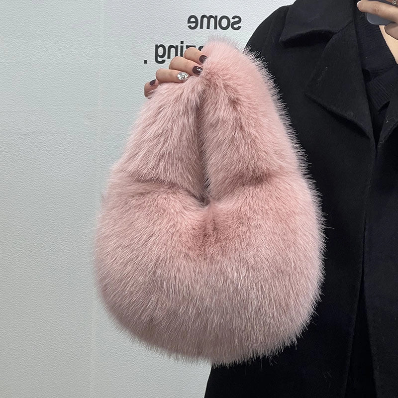 Women's Leather Solid Color Streetwear Semicircle Magnetic Buckle Clutch Bag