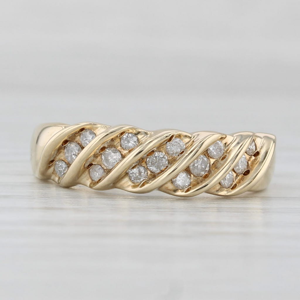 0.25ctw Diamond Scalloped Ring 10k Yellow Gold Wedding Stackable Band