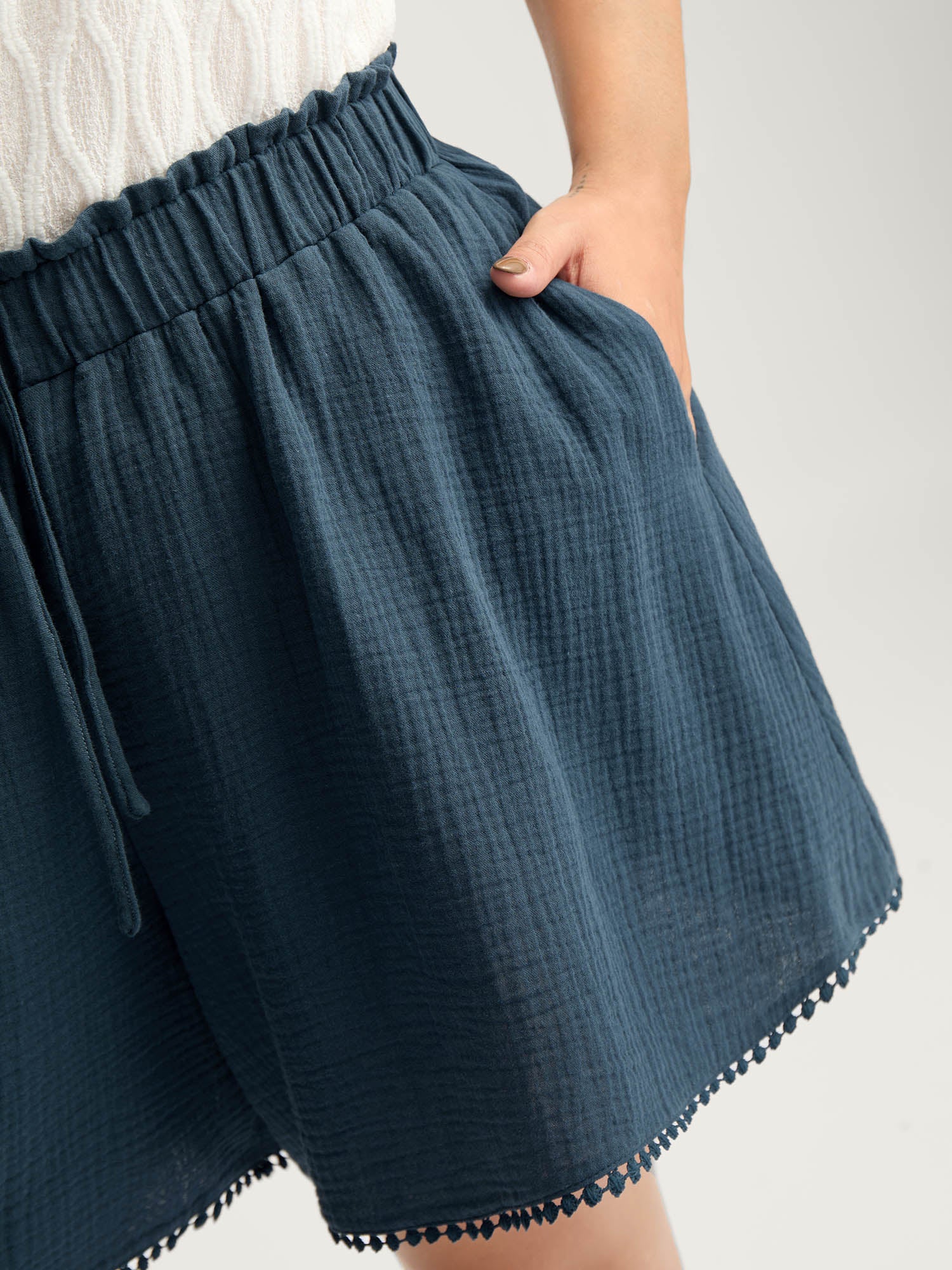 Cotton Textured Waist Tie Wide-Leg Shorts