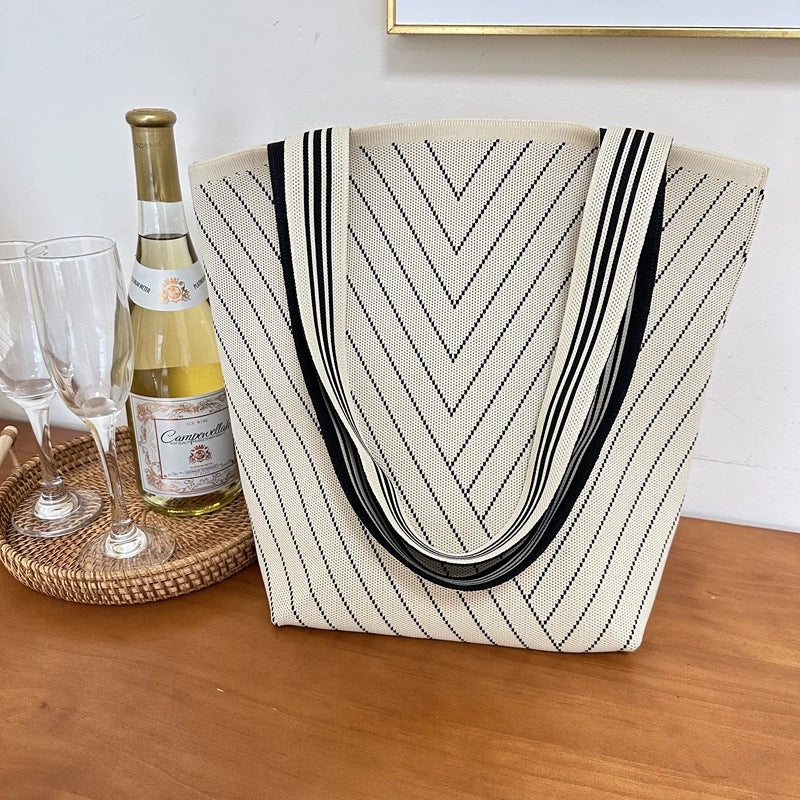 New Niche Retro Black And White Horizontal Solid Stripe Color Matching Shoulder Bag Practical Environmental Protection Portable Underarm Bag Women's Bag