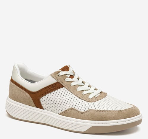 Causal trendy shoe