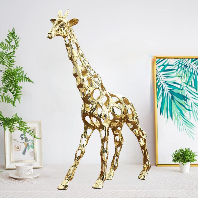 LUXURY METAL GIRAFFE ORNAMENT – ELEGANT HOME DECOR ACCESSORY