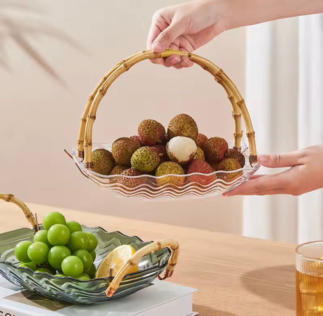 Acrylic Fruit Tray With Bamboo Handle